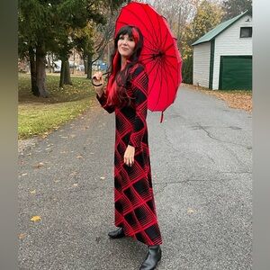 Leslie Fay Black and Red Geometric Long Sleeve Dress